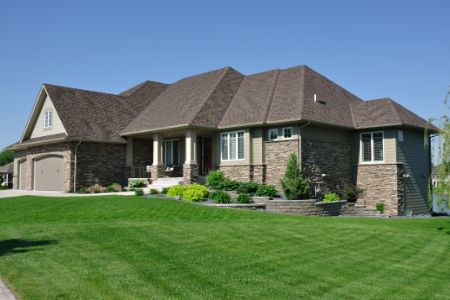 Why a Clean Roof Is the Ultimate Curb Appeal Booster